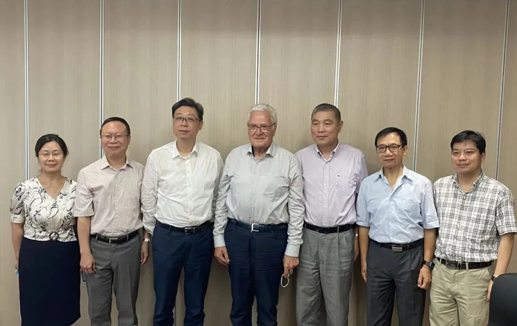 朱瓏瓏董事長出席上海市住建委科技委馬克斯·多曼專家研討交流活動(dòng)